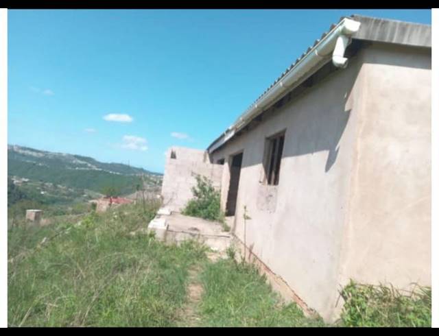 LAND FOR SALE IN UMLAZI CC